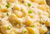 One-Pot Cheesy Potato Perfection