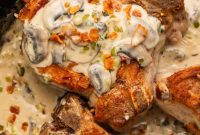 Creamy Keto Smothered Pork Chops