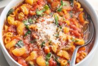 Tuscan Tomato and Spinach Soup